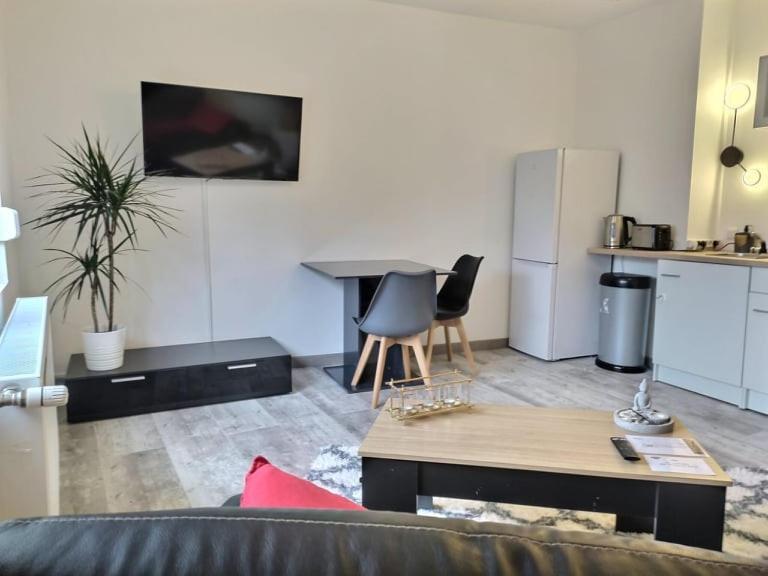 Chambre 26M - Salon Et Kitchenette Prive - Wifi 브아삐 외부 사진